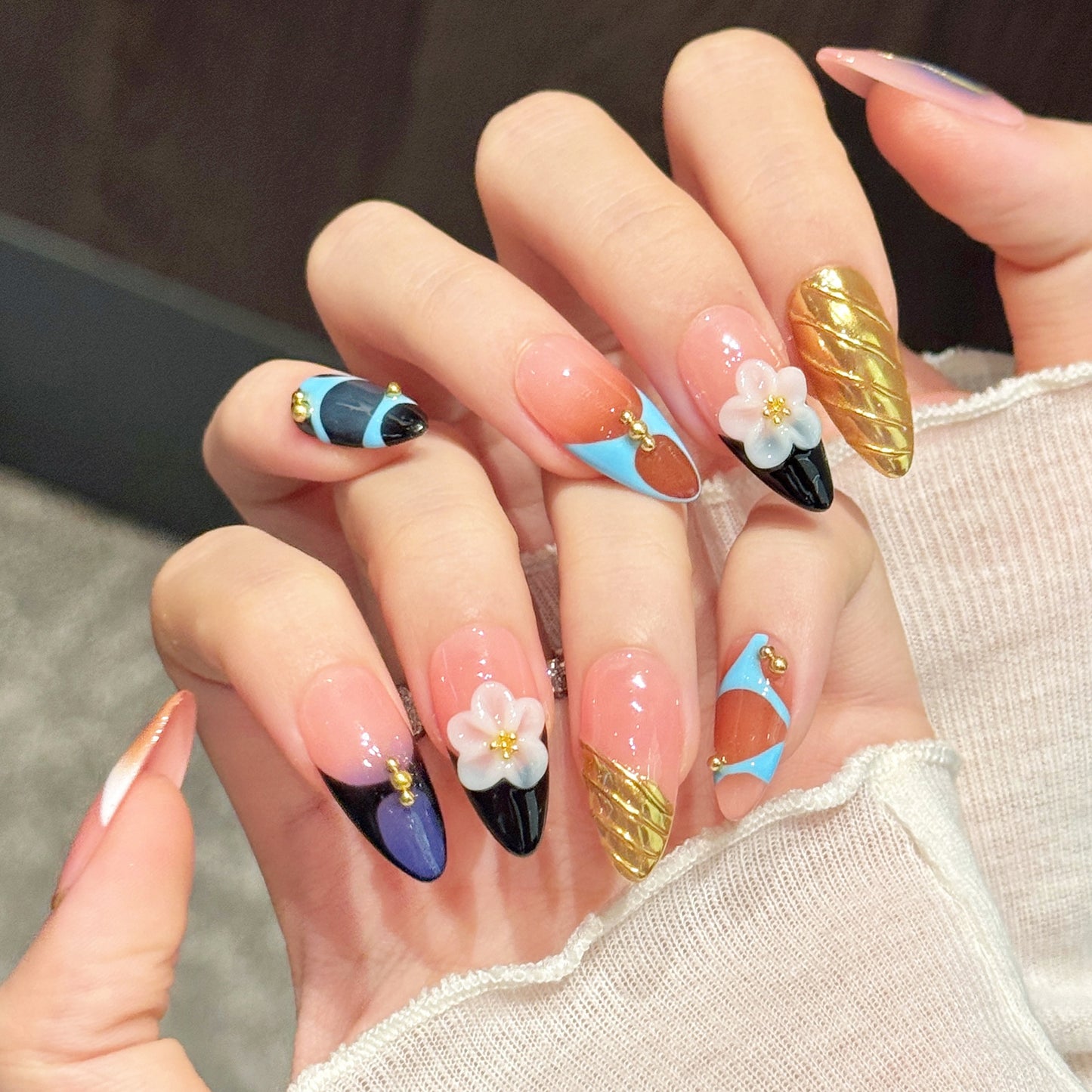 TheMore Crazy 100% Handcrafted Premium Press-On Nails [N010]