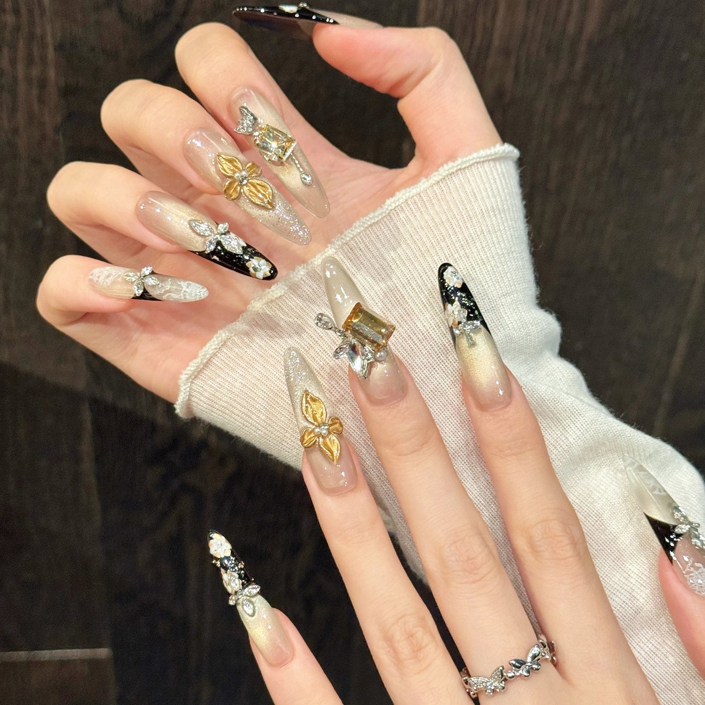 TheMore Crazy 100% Handcrafted Premium Press-On Nails [N022]