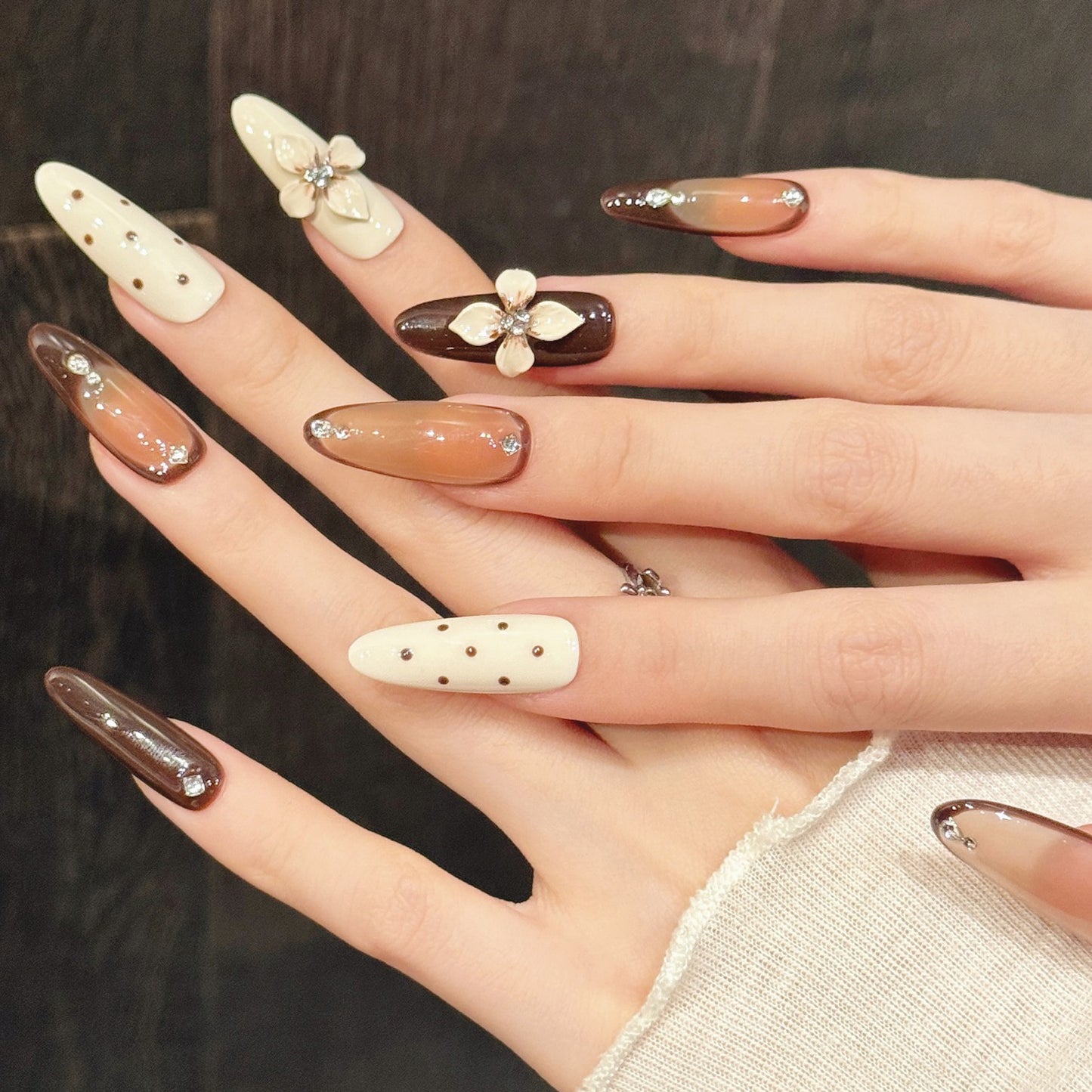 TheMore Crazy 100% Handcrafted Premium Press-On Nails [N024]