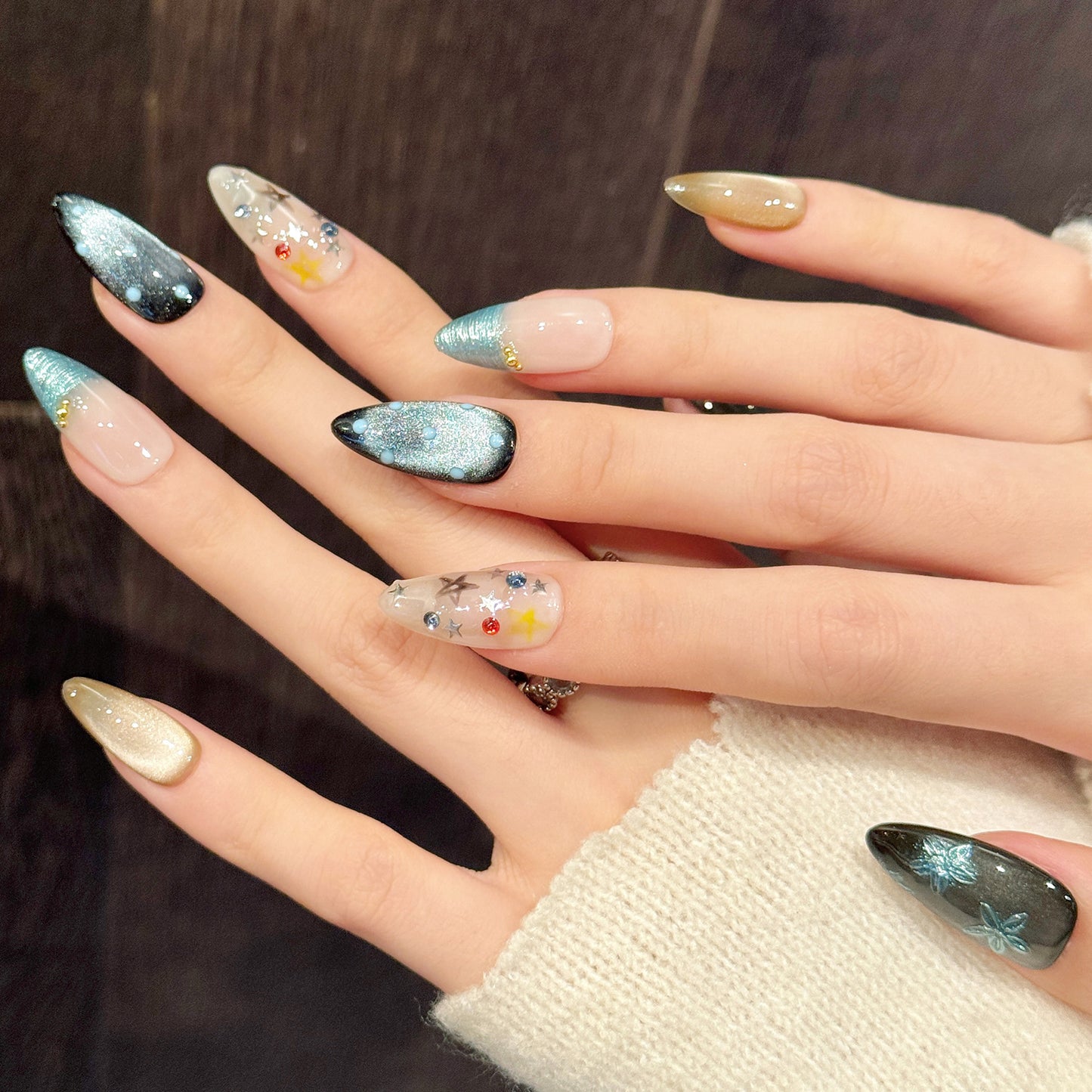 TheMore Crazy 100% Handcrafted Premium Press-On Nails [N026]