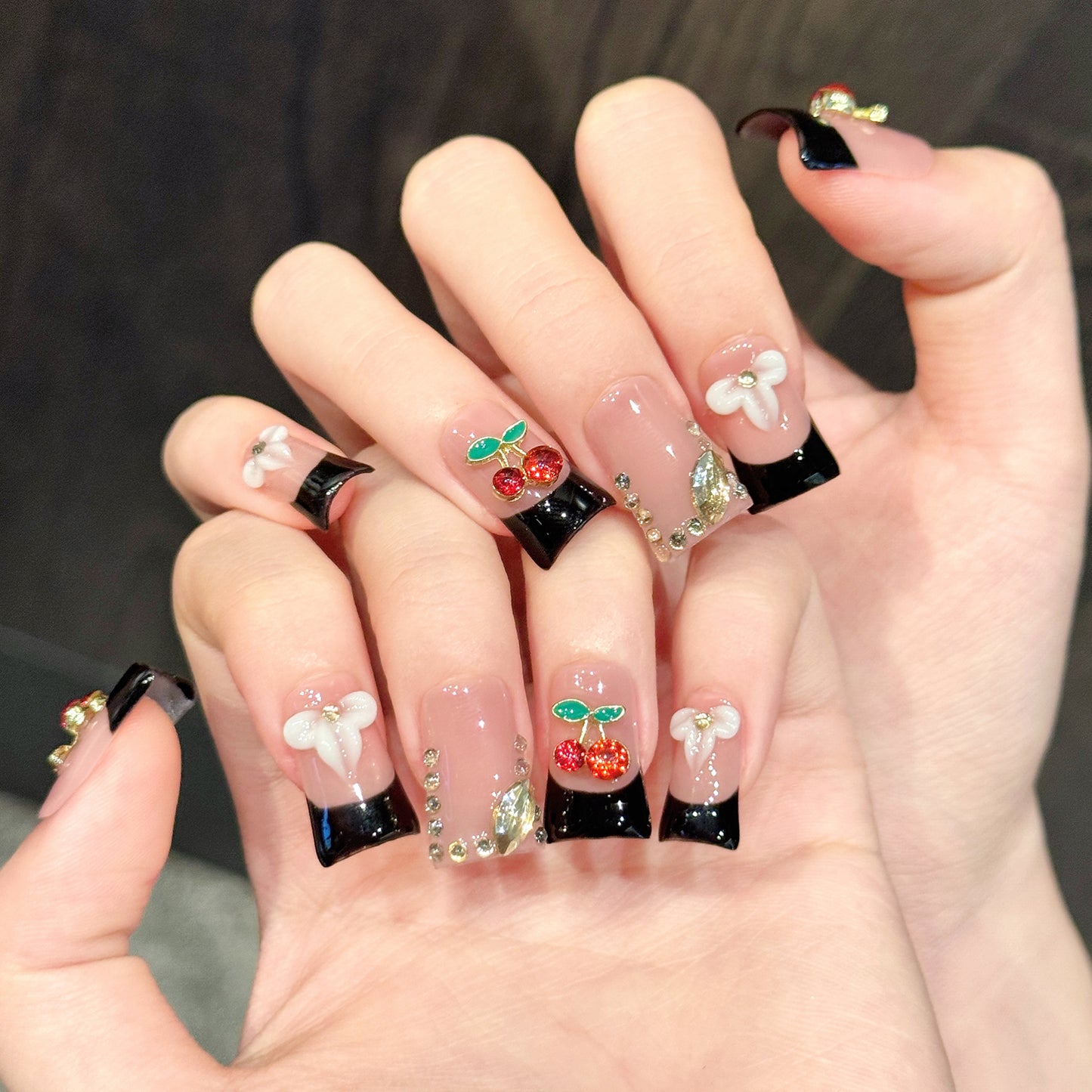 TheMore Crazy 100% Handcrafted Premium Press-On Nails [N065]