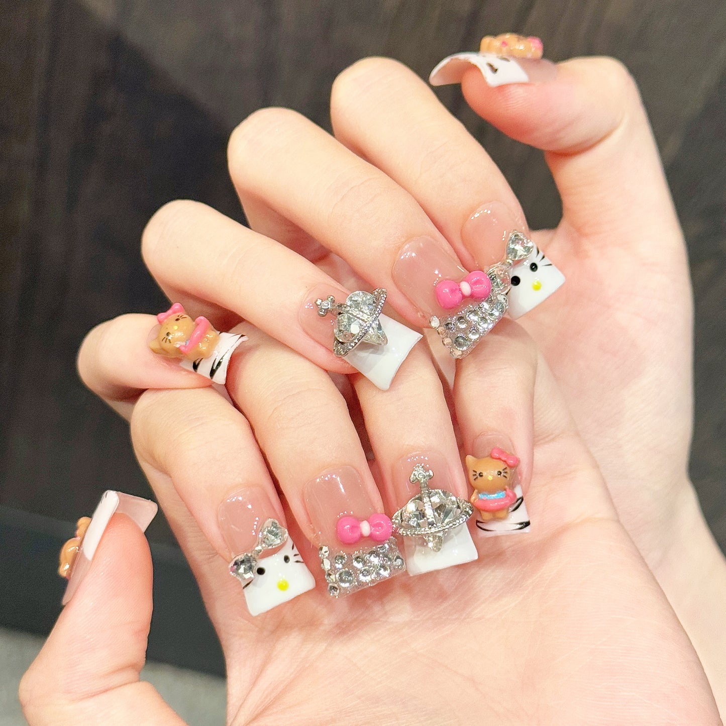 TheMore Crazy 100% Handcrafted Premium Press-On Nails [N070]